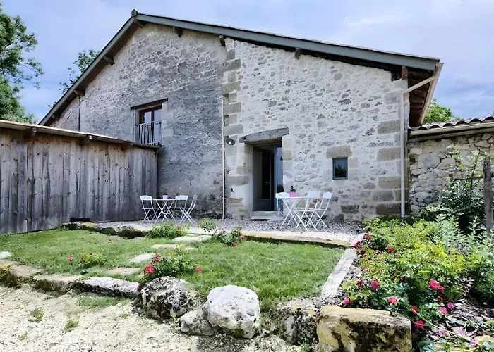 La Grange D'oustaud Feriehus